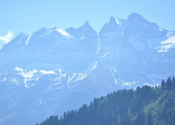 In And Out * Val dʼIlliez